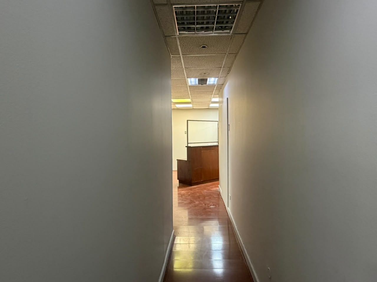 Oficina de 100 m² en Huérfanos 863, Santiago, foto 11 de 12