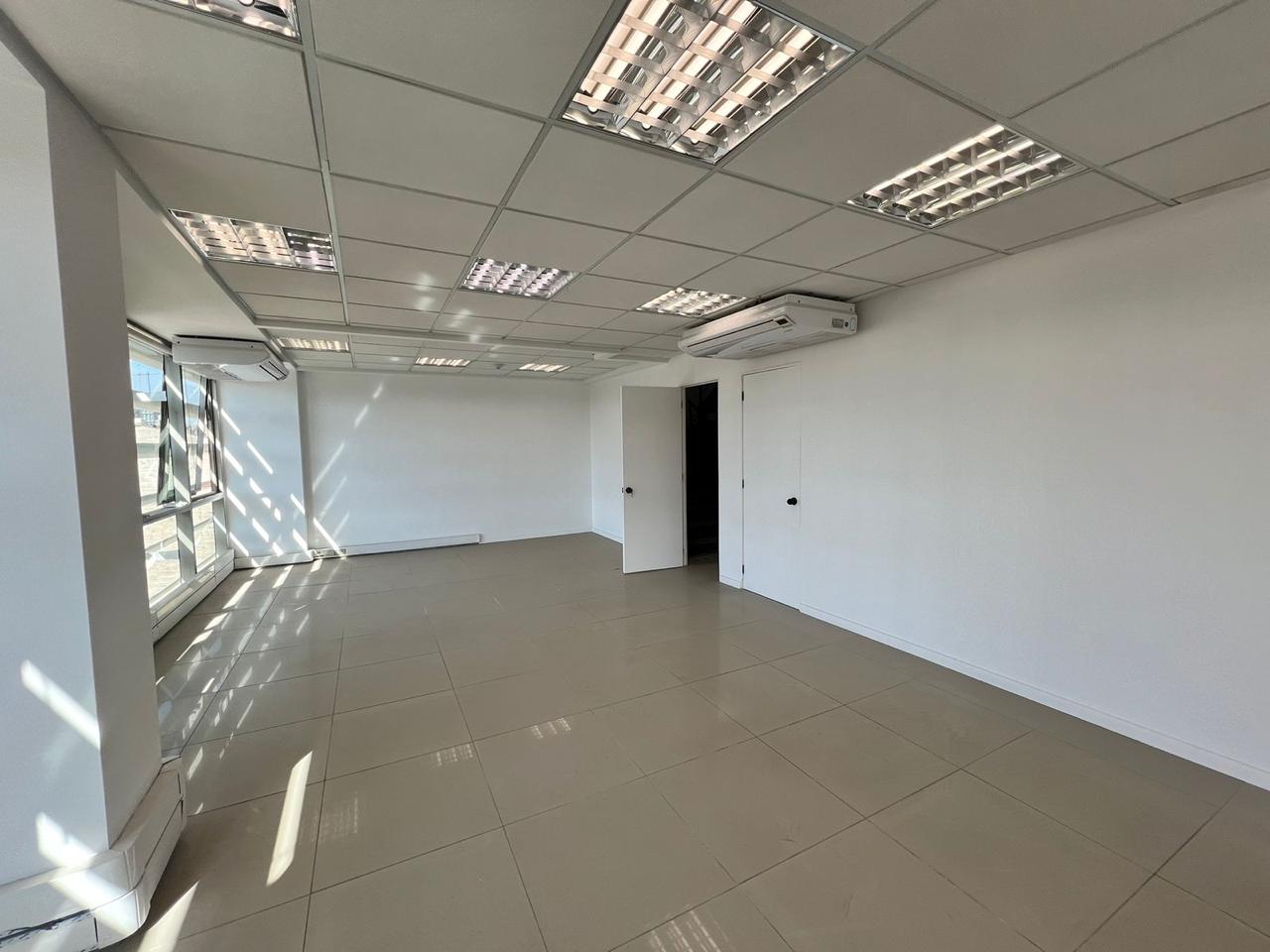 Oficina de 243 m² en Merced 838, Santiago, foto 10 de 16