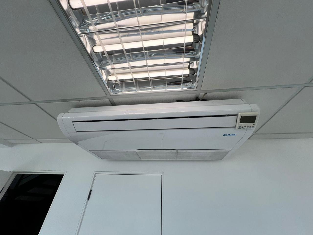 Oficina de 243 m² en Merced 838, Santiago, foto 15 de 16