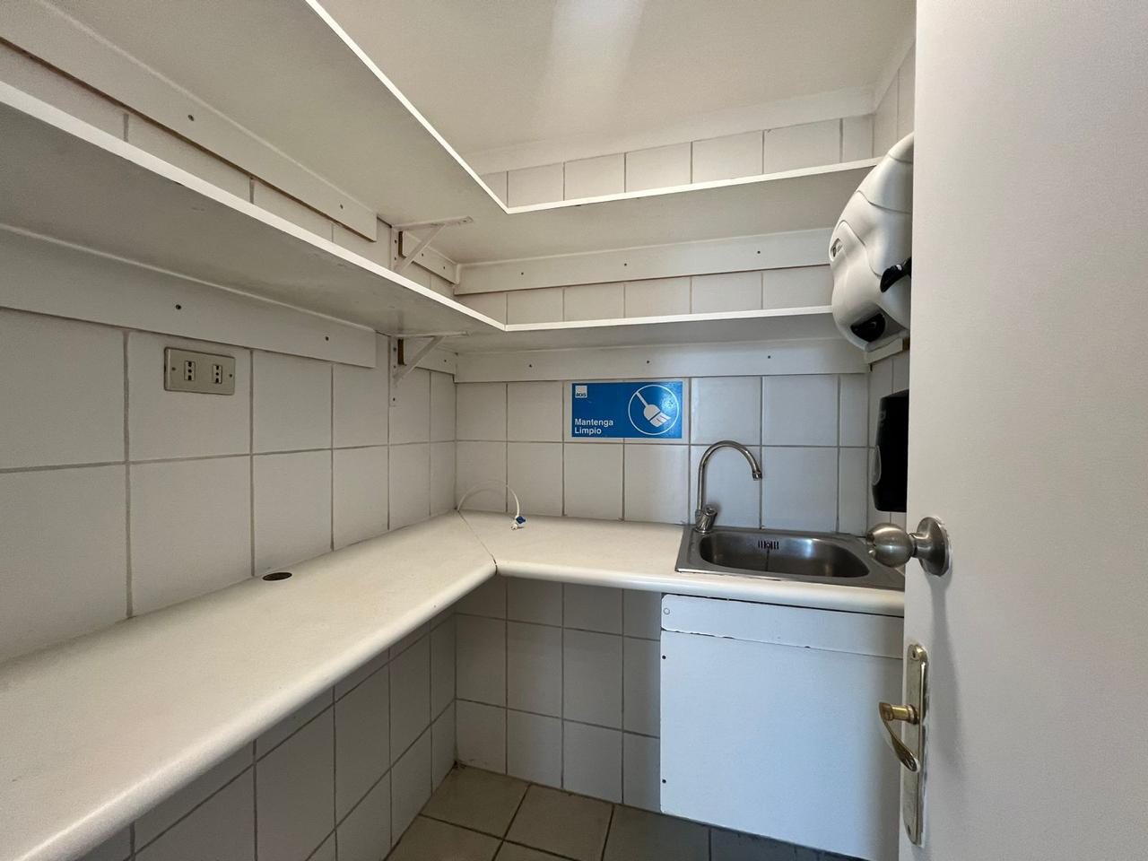 Oficina de 243 m² en Merced 838, Santiago, foto 8 de 16