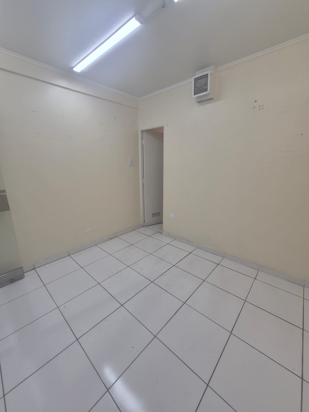 Local comercial de 20 m² en San Antonio 118, Santiago, foto 5 de 11