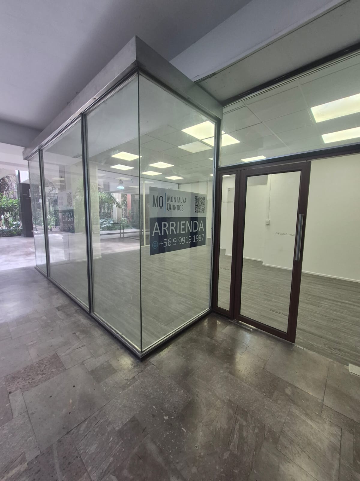 Local comercial de 61 m² en Huérfanos 669, Santiago, foto 4 de 12