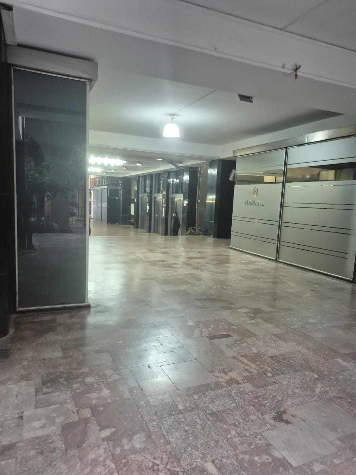 Oficina de 538 m² en Huérfanos 669, Santiago, foto 3 de 13
