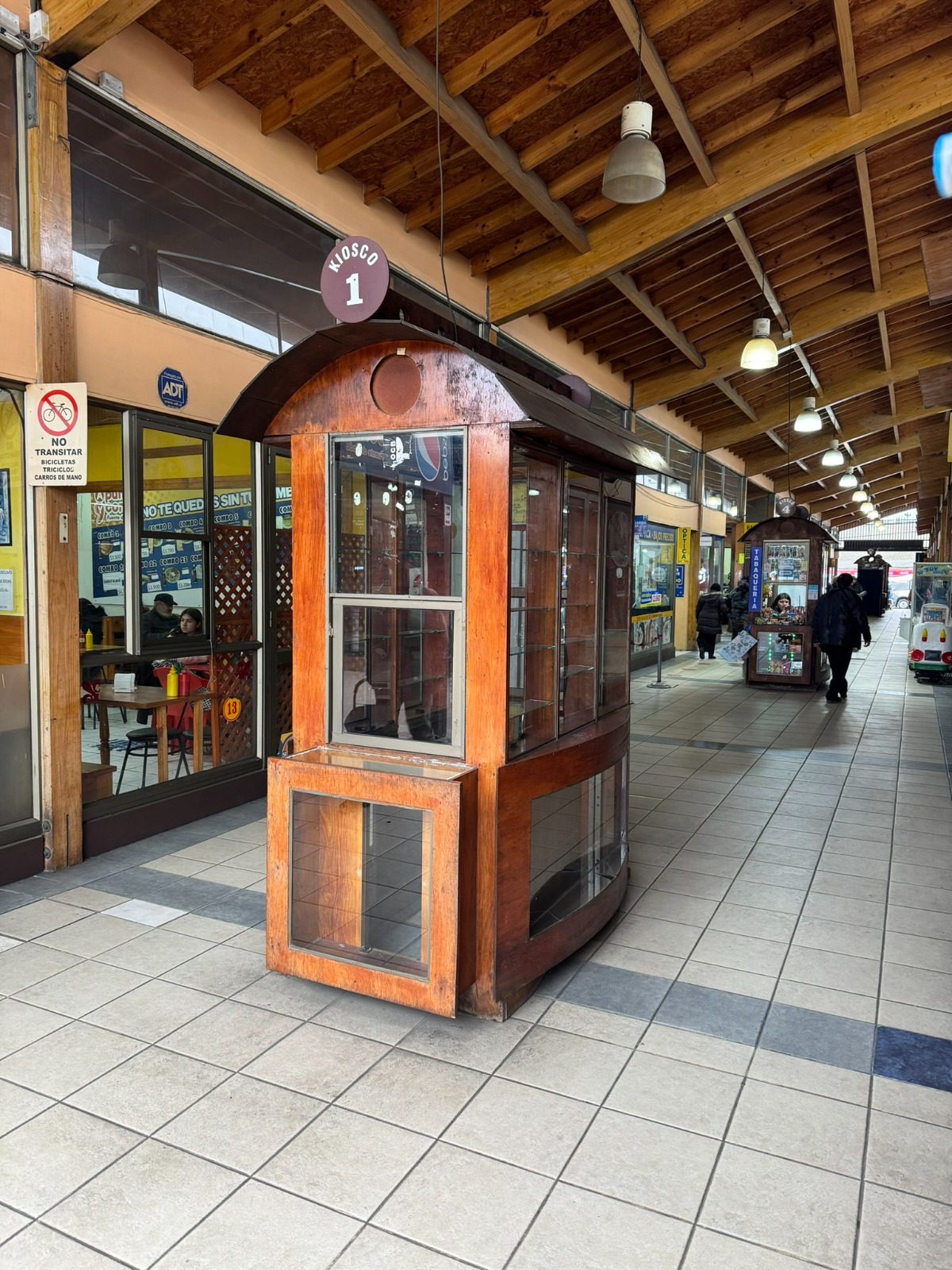 Kiosko en Maipón 850, Chillán, foto 9 de 10