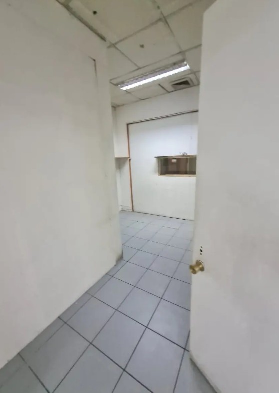 Local comercial de 310 m² en Miraflores 354, Santiago, foto 6 de 12